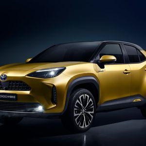 Toyota Yaris Cross Mini Suv Im Offroad Look