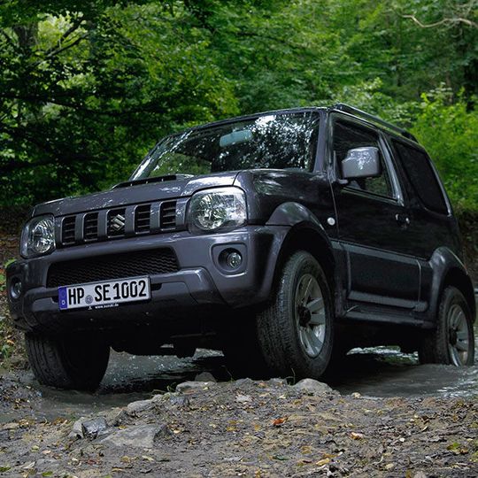 Bei 350 Suzuki Jimny in Deutschland müssen die Steuergeräte ausgetauscht werden.(Foto:  Suzuki)