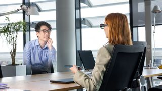 Mithilfe einer VR-Brille den Gesprächspartner dreidimensional sehen – das könnte Telefonate oder gar Videokonferenzen deutlich verbessern. (Bild: Vodafone)