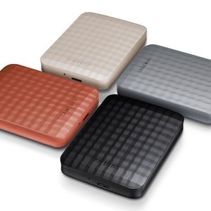 Die Festplatten der M-Serie sollen ab Mai im 2,5 Zoll-Format (M2 Portable) und 3,5-Zoll-Formt (M3 Station) erhältlich sein.