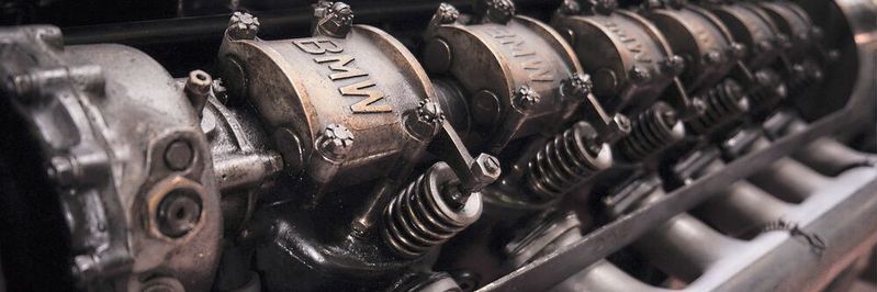 Das Ende der Verbrenner: Wann wollen welche Marken genau aussteigen?(Bild:  danielkirsch/pixabay)