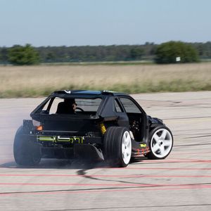 Doch bekommt man zumindest schon einmal ein Gefühl dafür, was der Antrieb mit einem engagierten Fahrer anrichten kann.(Bild:  Elegend)