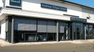 Der schmucke Neubau war schon bald zu klein, ein Anbau erforderlich. (Foto: Holz)