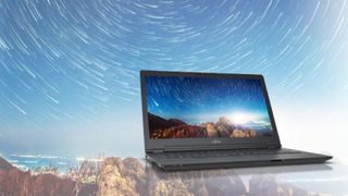 Das federleichte 13,3-Zoll-Notebook Fujitsu Lifebook U9311 und dessen Convertible-Variante U9311X basieren auf der Intel vPro-Plattform der 11. Generation. Einige Modelle sind nun auch mit 5G-Modul erhältlich.  (Fujitsu)