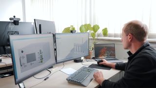 H2 Core Systems nutzt die Software- und Automatisierungsplattform Siemens Xcelerator, um kompakte, hocheffiziente Wasserstoffenergiesysteme zu entwickeln und herzustellen, die saubere Energie erzeugen und speichern. (Bild: H2 Core Systems)