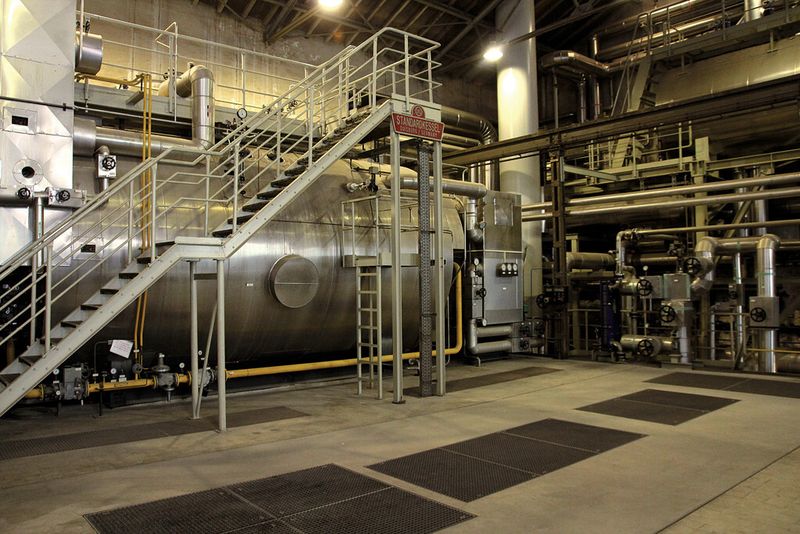 Vom Contractor betriebene Dampferzeugungsanlage im Industriepark Ludwigshafen-Süd. (Bild: Kuttkat)