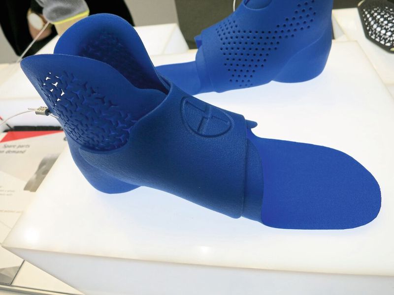 Diese Orthese von Plus Medica OT wurde auf einer EOS P396 aus PA 1101 gefertigt. (Bild: Schäfer / Devicemed)