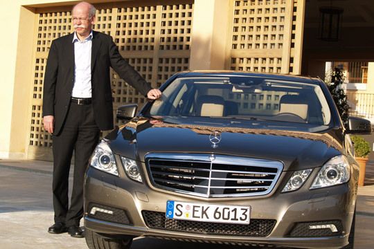 Daimler-Chef Dieter Zetsche ist zuversichtlich, die Kunden mit der neuen E-Klasse voll und ganz zufrieden stellen zu können. (Archiv: Vogel Business Media)