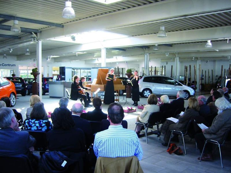 36 Veranstaltungen hat das Autohaus Sorg allein im Zeitraum zwischen Januar und Oktober 2008 gestemmt, beispielsweise ein klassisches Konzert im Fuldaer Betrieb. (Archiv: Vogel Business Media)