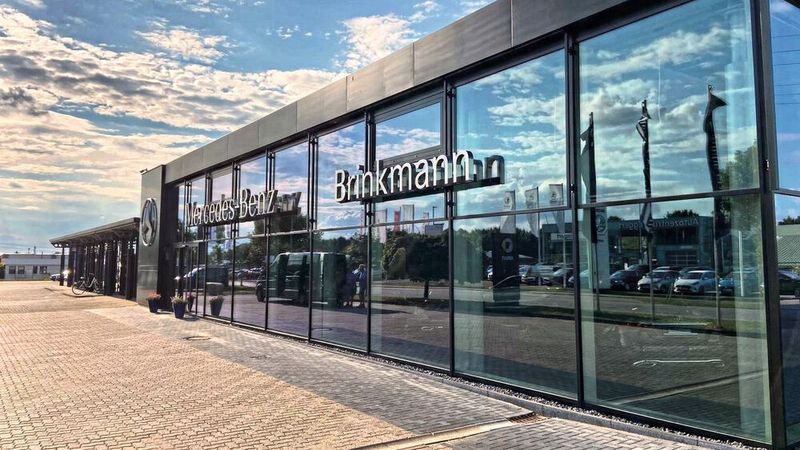 Die Autohausgruppe Brinkmann setzt künftig auf das Potenzial einer Mehrmarkenstrategie. Am Standort Güstrow (Foto) bereitet sich Auto Brinkmann darauf vor, bald bis zu fünf Fabrikate anbieten zu können. (Bild: Auto Brinkmann)