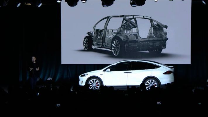 ... und das Chassis.  (Tesla)