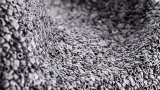 Der erste Polyamidschaumstoff hat das Licht der Welt erblickt, wie Asahi Kasei jetzt berichtet. Der Leichtbauwerkstoff soll im Kfz-Sektor gute Dienste leisten und bei der Geräuschdämpfung seine Trümpfe ausspielen. Auf der Foam Expo in Stuttgart wird der polymere Neuling präsentiert. ( Asahi Kasei / 400V Industriefotografie)