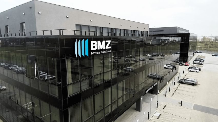 BMZ und EVE Energy entwickeln eine Batteriezellchemie für Nutzfahrzeugakkus. (Bild: BMZ Poland)