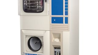 Bei einem Stellflächengefriertrockner wird das Produkt  in Schalen oder in Vials auf den Stellflächen platziert. (Bilder: Genevac)