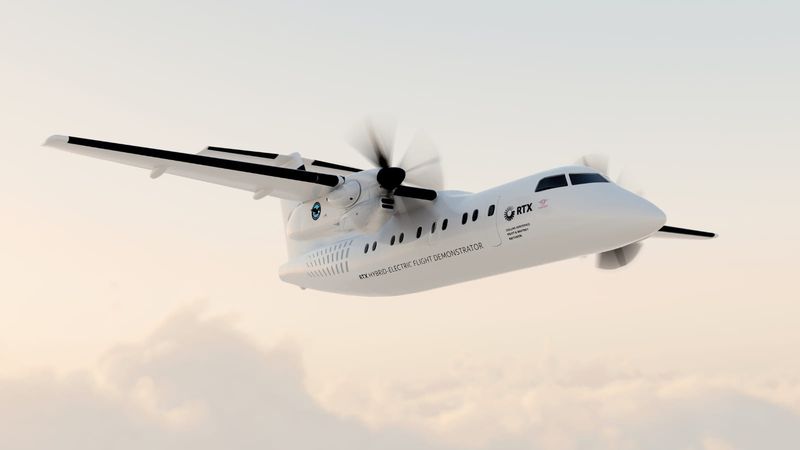 The Dash 8-100-based RTX demonstrator is powered by a hybrid-electric system combining a thermal engine and 1 MW electric motor – aimed at revolutionising short-haul aviation efficiency.(Bild:  RTX)