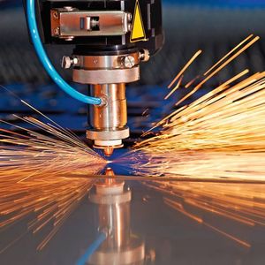 Kühlsysteme sind auch bei der Laserbearbeitung unverzichtbar. Auch dieser Anwendungssektor fällt unter die neue Ökodesign-Richtlinie.