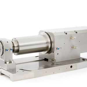 Bei der Spindel der Serie 910 handelt es sich um ein leistungsfähiges Spindelsystem mit integriertem,  flüssigkeitsgekühltem Torquemotor.