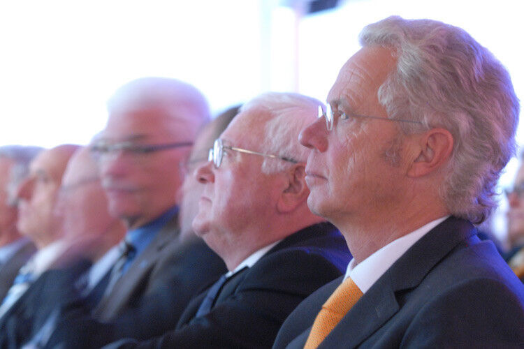 Auch ZDK-Vizepräsident Ulrich Fromme (re.) und der ehemalige DAT-Chef Volker Prüfer waren nach Würzburg angereist. (Foto: Untch)
