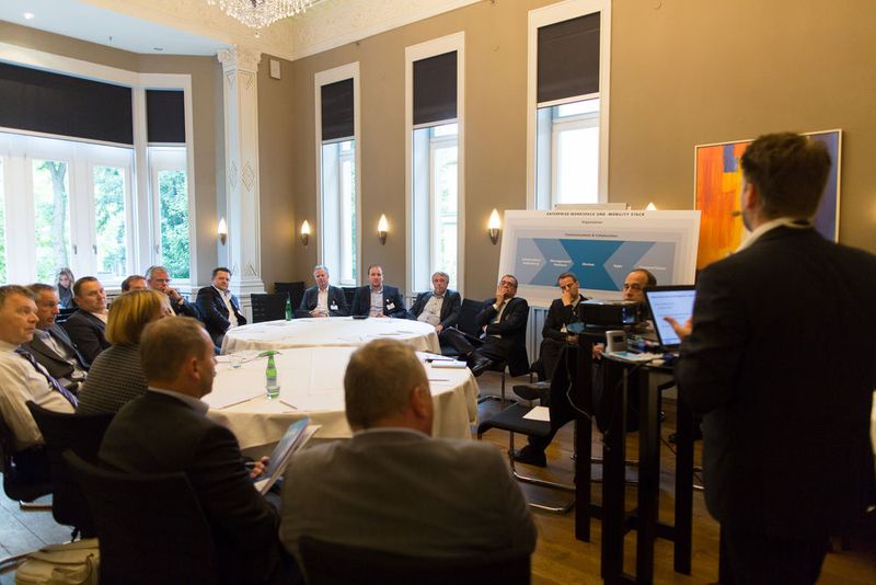 Im Experten-Roundtable von Samsung, BlackBerry und ISEC7 diskutierten die Gäste im kleinen Kreis über »Android im Unternehmenseinsatz«. (www.bergemann-fotografie.de)