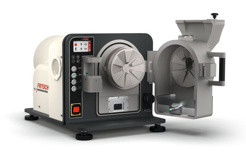 Durchdachtes Clean Design: komplett aufklappbare Mahlkammer zur einfachsten Reinigung  (Bild: Fritsch)