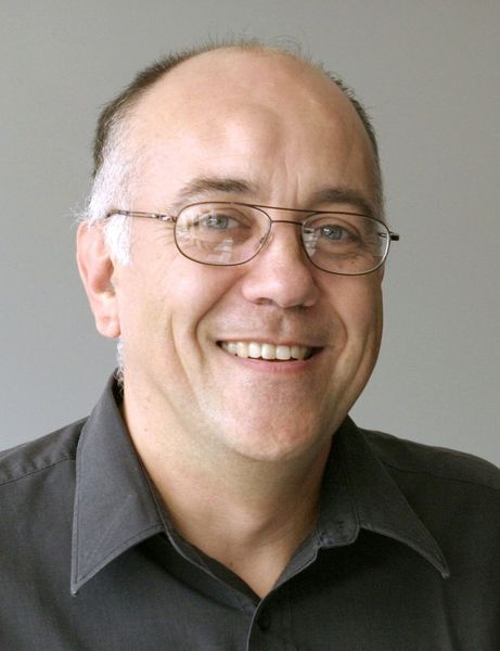 Yves-Alain Ratron, Director Global Research bei Tornier: „Neue Oberflächenstrukturen und Beschichtungen können zu einer festeren Verbindung zwischen Knochen und Implantat beitragen.“ Bild: Orthotec (Archiv: Vogel Business Media)