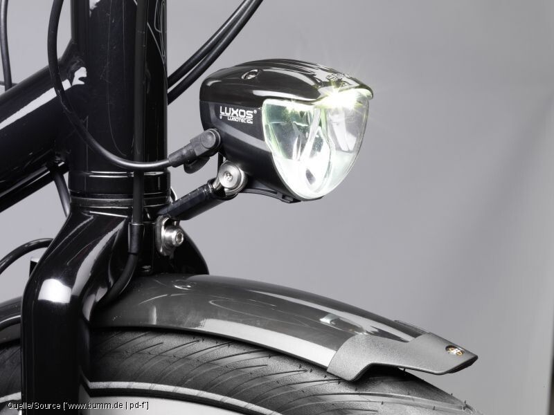 Die neueste Generation von LED-Strahlern begeistert mit ungeahnter Lichtfülle. Besonders hochwertige Exemplare sind quasi mit Fernlicht ausgestattet, der Effekt ist ähnlich dem an Autos mit Xenonlicht (Quelle: www.bumm.de | pd-f)
