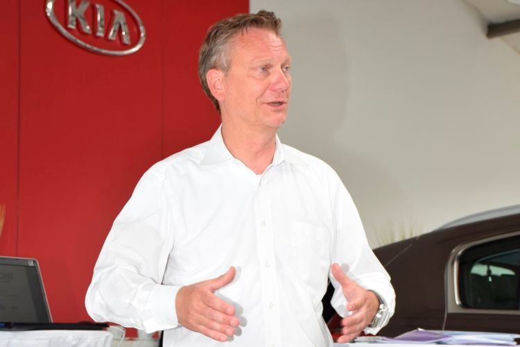 Lensch-Geschäftsführer Arne Joswig steigert mithilfe der dänischen Kunden die Werkstattauslastung. (Rubbel)