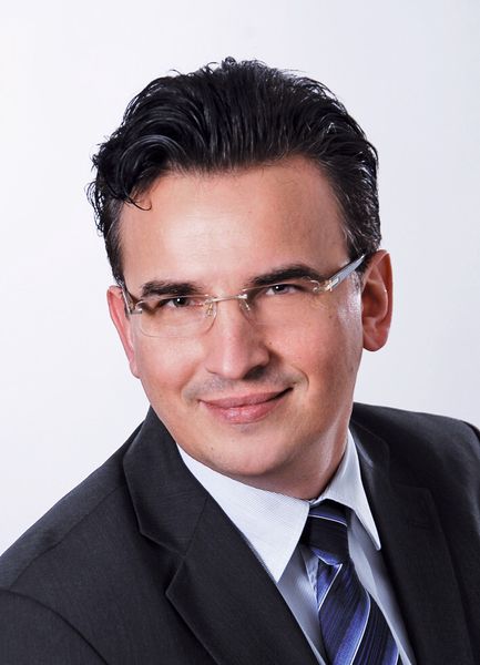 „Wir konnten im Rahmen des Verbundvorhabens Flex-WB neue werkstoff- und verfahrenstechnische Prozessketten für das Warmumformen entwickeln und realisieren“, stellt Prof. Vasily Ploshikhin vom NMB als Projektkoordinator fest. (Bild: Neue Materialien Bayreuth)