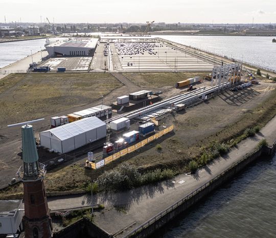 (Die 120 m lange Demostrecke wird von Bredenoord mit Energie versorgt. Bild: Bredenoord)