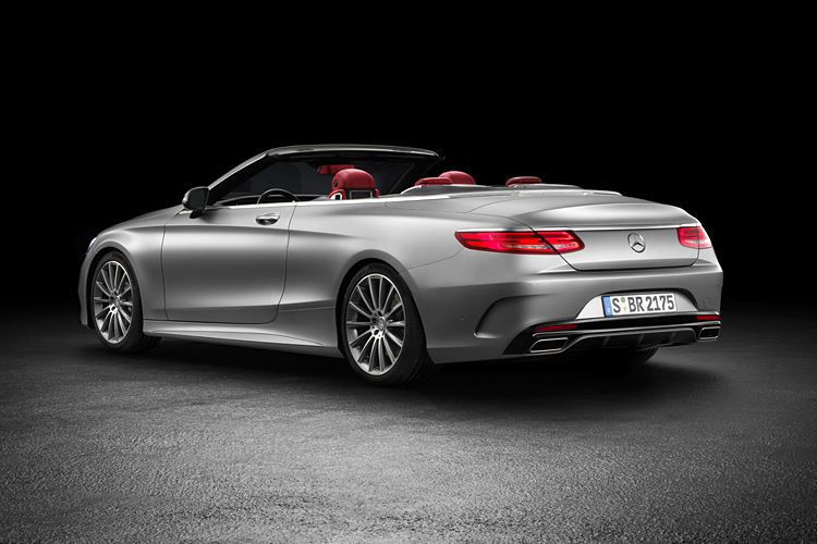 ...sowie die zweite AMG-Variante S 63 mit einem 585 PS starken V8-Biturbo-Motor, 4Matic-Allradantrieb und elektronischer Luftfederung. (Foto: Daimler)