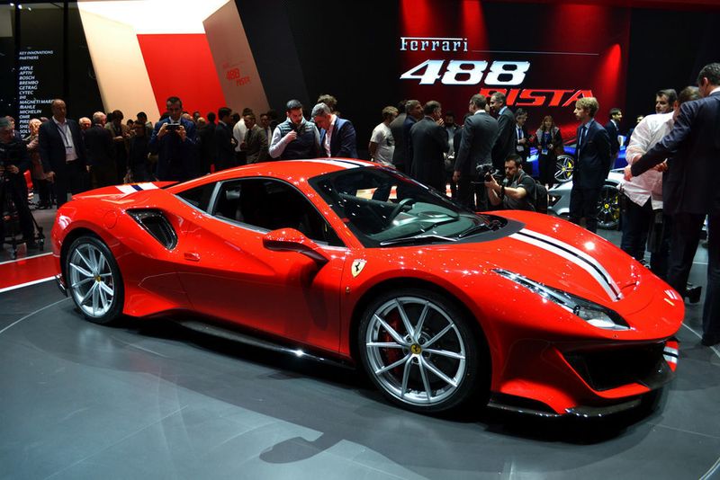 Bei Ferrari gibt es eine Neuheit namens 488 Pista. (Seyerlein »kfz-betrieb«)