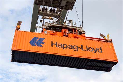 Wie die Hamburger Container-Reederei Hapag-Lloyd jetzt informiert, werden die US-Zölle und auch die Unsicherheit in Bezug auf die Passage durch das Rote Meer die Geschäfte belasten ...(Bild:  Hapag-Lloyd)