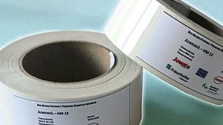 Mögliches Einsatzgebiet des neuen Bio-Haftklebstoffs können Klebebänder sein. (Fraunhofer Umsicht)