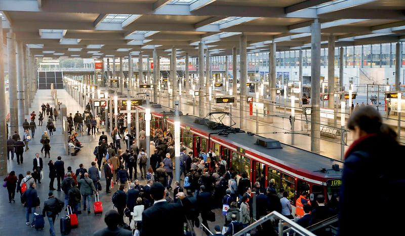 A skip onto the tram, and K 2013 is history. (Source: Messe Dusseldorf)