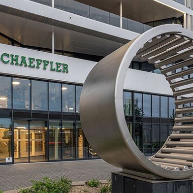 1337325-header-schaeffler-annual-press-conference-2026-rwd-1200-907x510v1 (Source: Schaeffler)