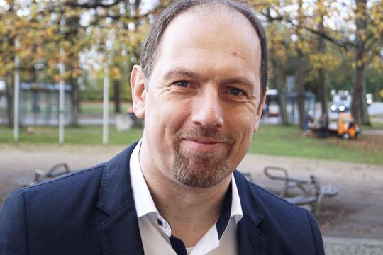 Markus Grünewald ist Kfz-Meister, Trainer und Autor mit Schwerpunkt Diagnose. Auf seinem Portal www.aam-trainer.de informiert er ausführlich über die Nutzung der sogenannten Herstellerdiagnose.(Bild:  Grünewald)