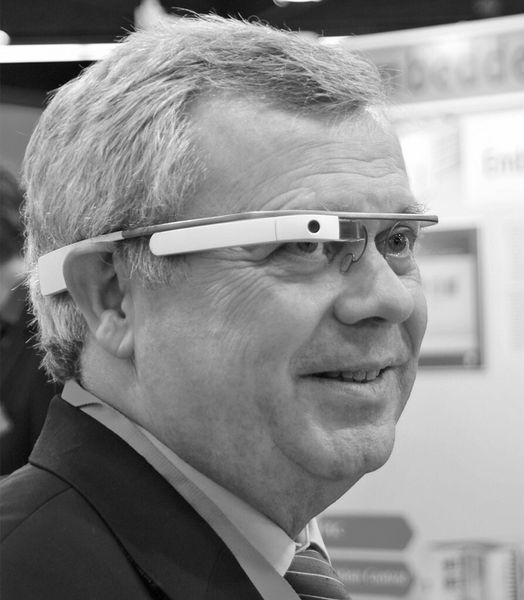 Reinhard Kluger, Chefredakteur elektrotechnik: „Google Glass gehört in Zukunft zum Dresscode der Fabrik.“ (Beckhoff)