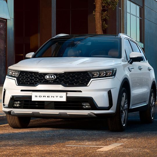 Die vierte Generation des Kia Sorento feiert im März in Genf Premiere.(Bild:  Kia)