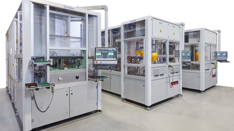 Sonplas offers various equipment concepts for hydroerosive processing.(Source:  Sonplas GmbH)