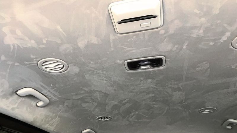 … Dachhimmel in Wildlederoptik oder das … (Bild: Wolfgang Michel – VCG)