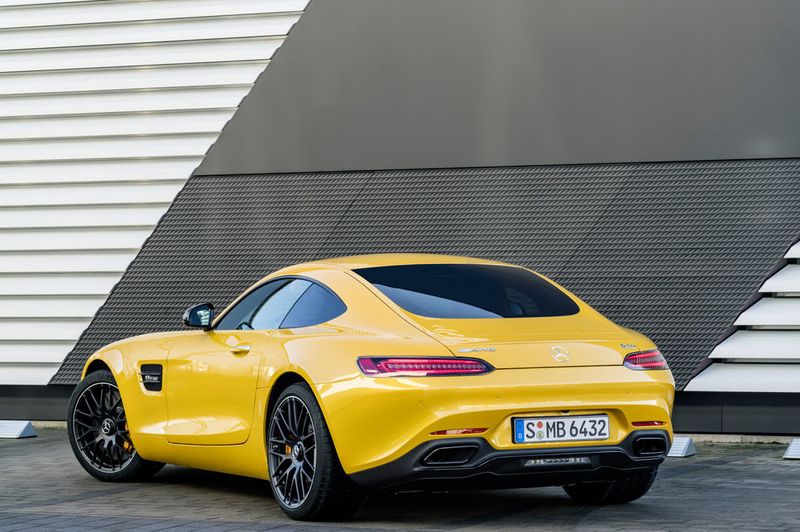 Sergio Ramos von Real Madrid steht auf Autos made in Germany: Er hat einen Mercedes AMG GT S. Die nötige Spielzeit, um sich diesen zu leisten: 57 Minuten und 40 Sekunden. (Daimler AG)