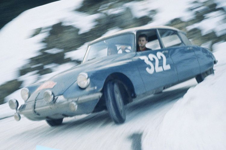 Auch bei der legendären Rallye Monte Carlo war die DS erfolgreich: Siege gab es 1959 durch den Franzosen Paul Coltelloni und 1966 durch den Finnen Pauli Toivonen.  (Foto: Citroën )