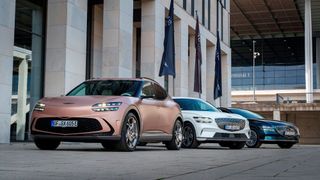 Die Elektro-Palette von Genesis ist weiter erhältlich. Alle drei Modelle werden 2025 überarbeitet. (Bild: Genesis)