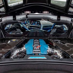 Der V8 bleibt erhalten, bekommt aber elektrische Unterstützung.(Bild:  Chevrolet)