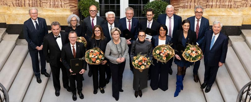 Die Preisträger der Wirtschaftsmedaille 2023 des Landes Baden-Württemberg.(Bild:  Leif Piechowski/LICHTGUT)