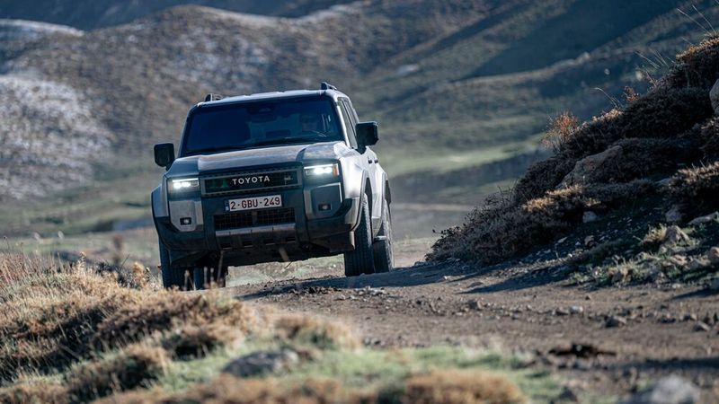 Das Gepäckraumvolumen beziffert der Hersteller mit 2.000 Litern. (Bild: Toyota)