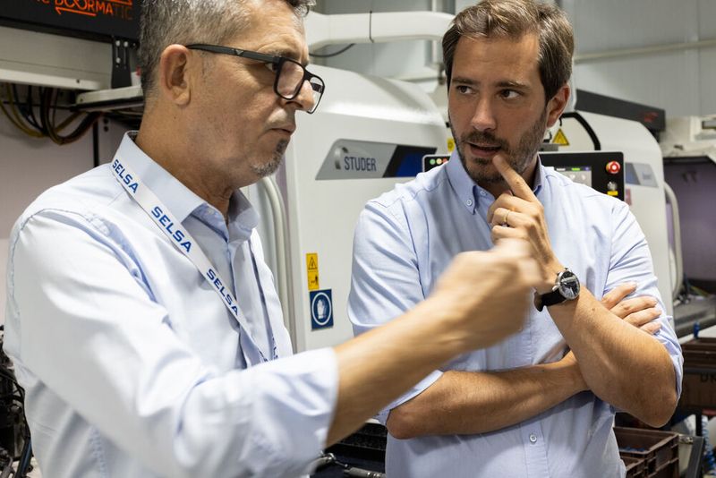 De gauche à droite : Atilla Aydın (Studer Area Sales Manager), Cem Dizdar (propriétaire). (Source : Bradley Secker)