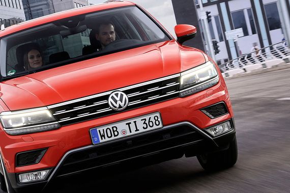 Hat ein erfolgreiches Jahr hinter sich: der VW Tiguan schafft unter den globalen Top-20 im Vergleich zu 2016 den größten Sprung nach oben.