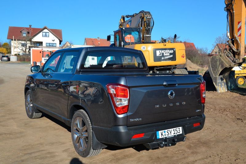 Alle Varianten des Ssangyong Musso haben eine Fahrerkabine mit vier Türen … (Michel / »kfz-betrieb«)