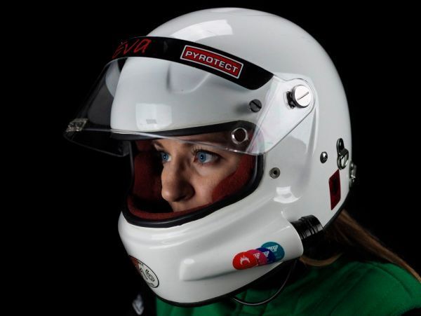Eva Håkansson – mit fast 435 km/h die schnellste Motorradfahrerin der Welt. (KillaCycle Racing)